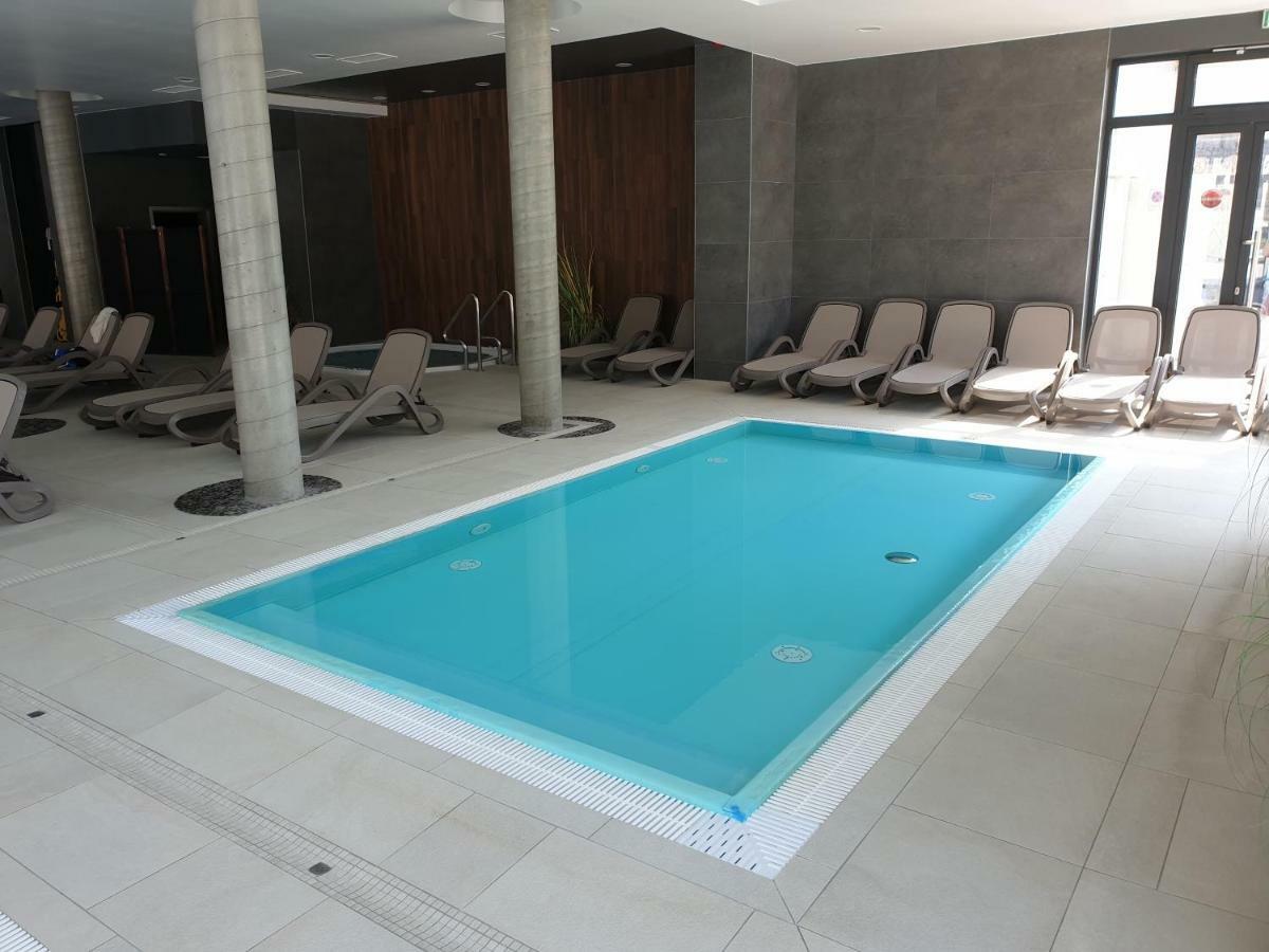 Apartament z Basenem Laura Polanki Park Apartment Kolobrzeg Bagian luar foto